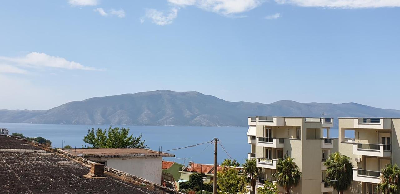 Redsun Apartment Vlorë Esterno foto