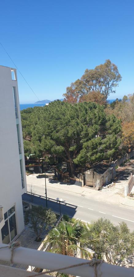 Redsun Apartment Vlorë Esterno foto